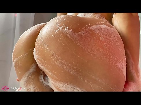 ❤️ سبزه با ارتعاش گربه خودارضایی می کند تا ارگاسم شدید در دوش گرفتن جنس با کیفیت در ما fa.passionateembracespotlight.ru ﹏
